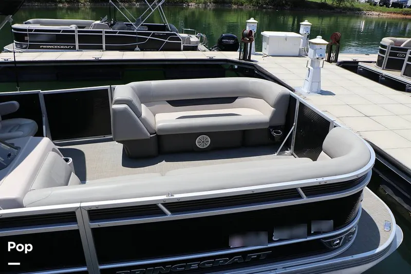 Slide: The Image of Princecraft Vectra 23 2023 - 15722941