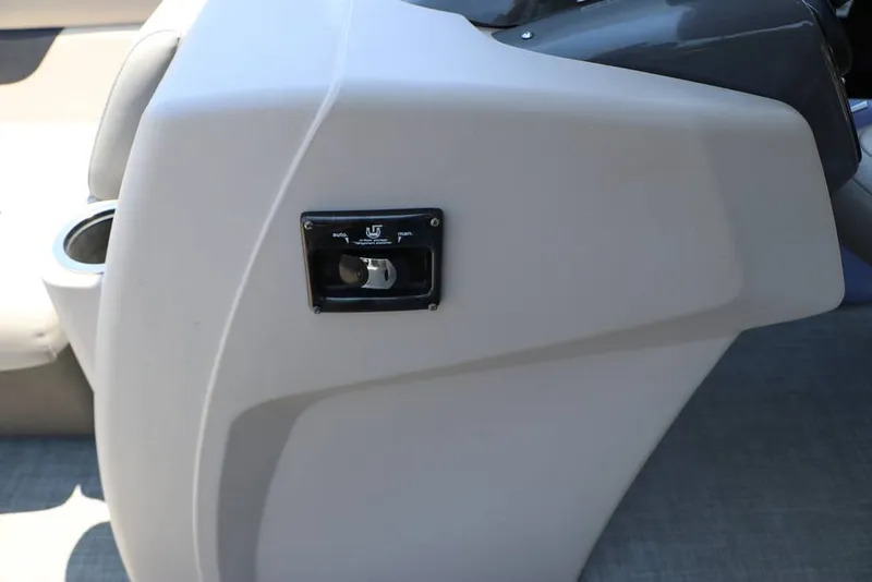 Slide: The Image of Princecraft Vectra 23 2023 - 15721739