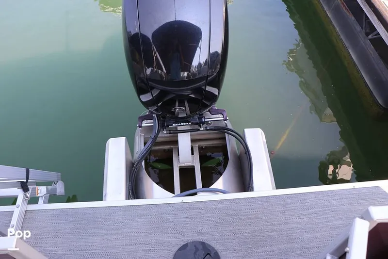 Slide: The Image of Godfrey 2286 2023 - 15873036