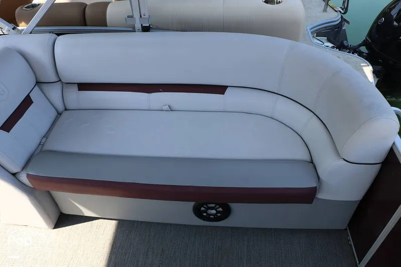 Slide: The Image of Godfrey 2286 2023 - 15873045