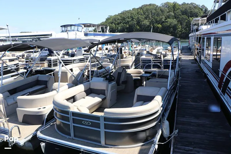 Slide: The Image of Harris 230 CR 2023 - 15841584