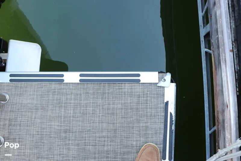 Slide: The Image of Harris 230 CR 2023 - 15841590