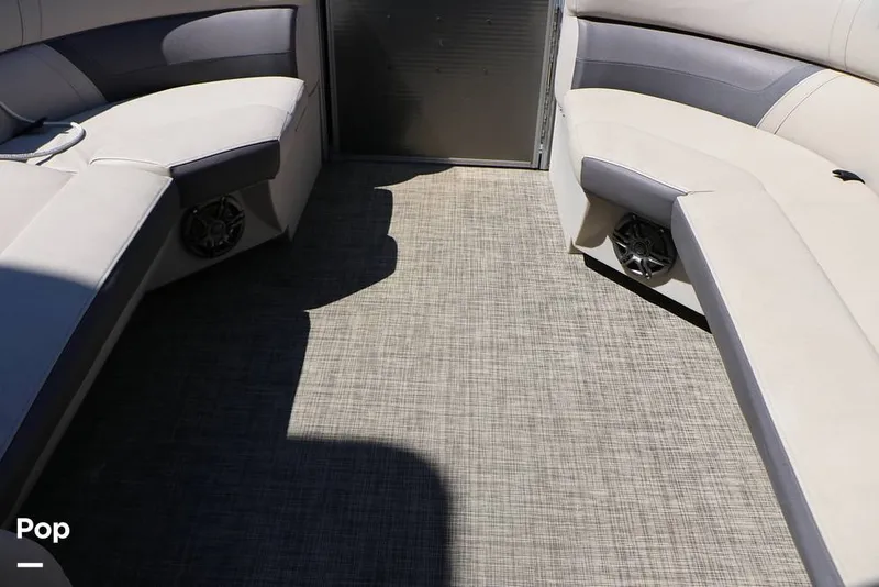 Slide: The Image of Harris 230 CR 2023 - 15841604