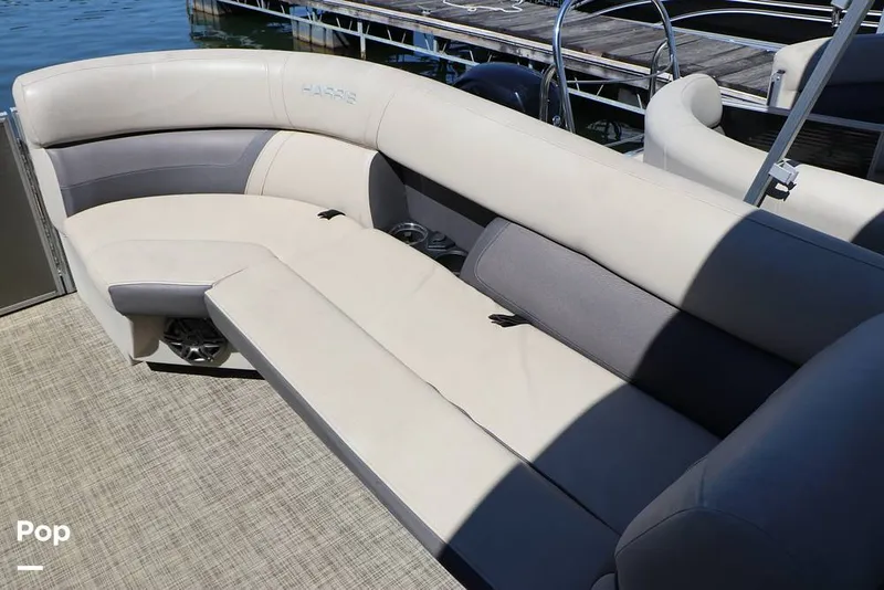 Slide: The Image of Harris 230 CR 2023 - 15841605