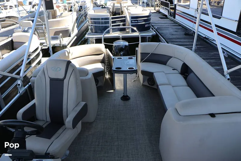 Slide: The Image of Harris 230 CR 2023 - 15841580