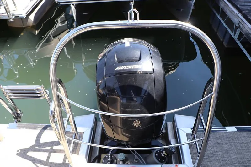 Slide: The Image of Harris 230 CR 2023 - 15841622