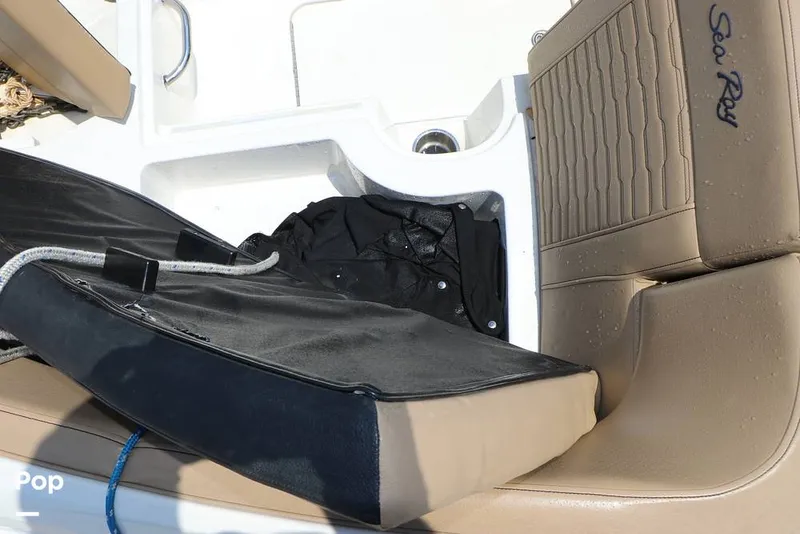 Slide: The Image of Sea Ray SPX 230 2024 - 15721429