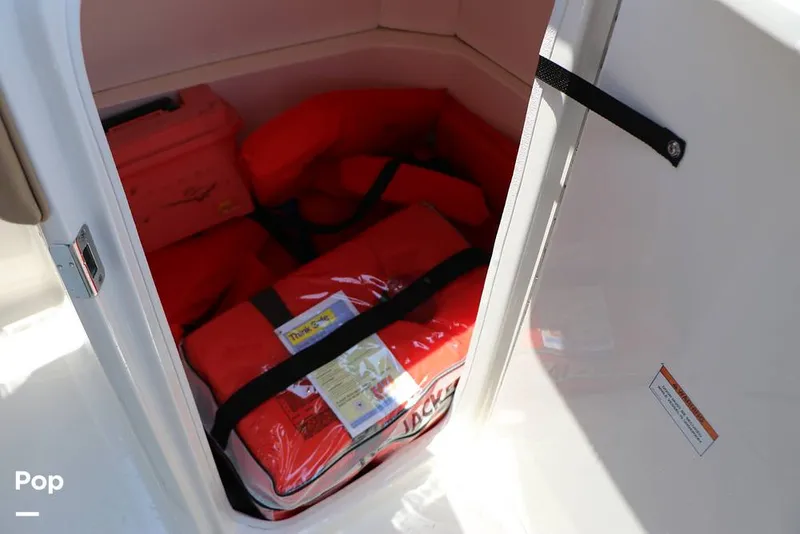 Slide: The Image of Sea Ray SPX 230 2024 - 15721439