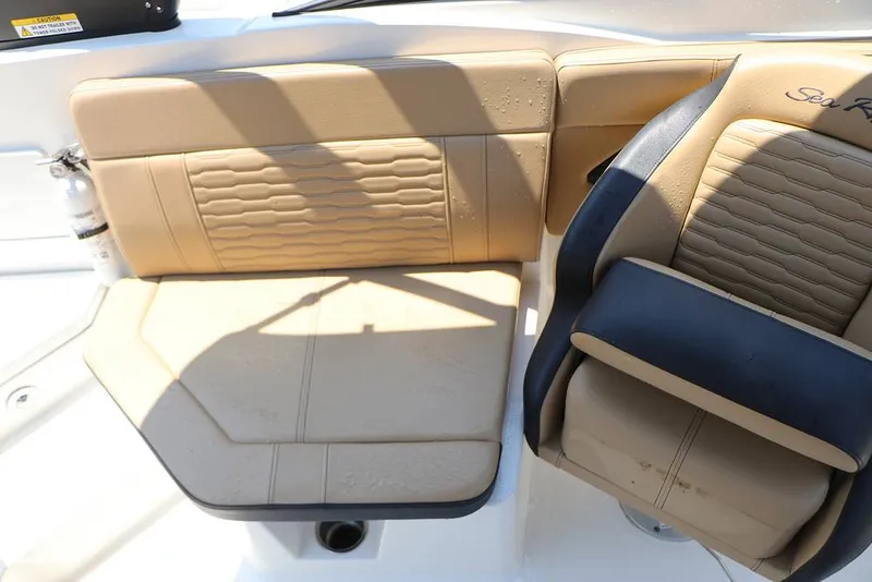 Slide: The Image of Sea Ray SPX 230 2024 - 15721443