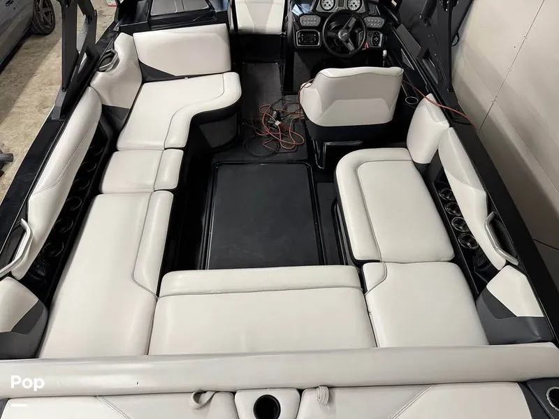 Slide: The Image of Axis T22 2017 - 15628943