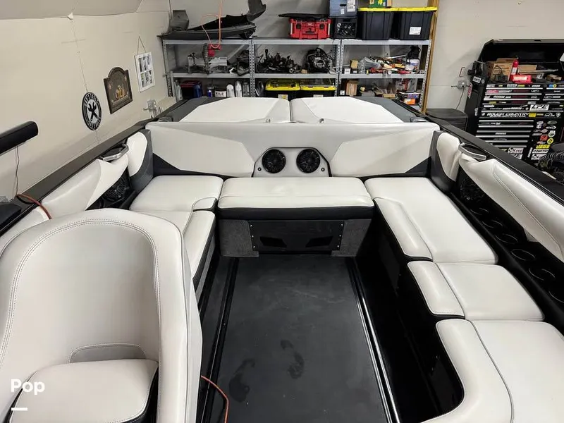 Slide: The Image of Axis T22 2017 - 15628946