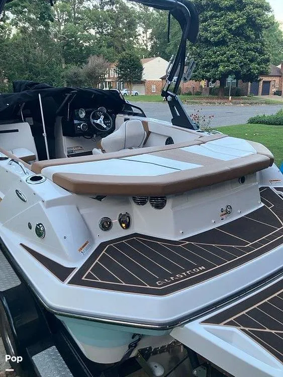 Slide: The Image of Glastron GTDW 205 2019 - 15640066