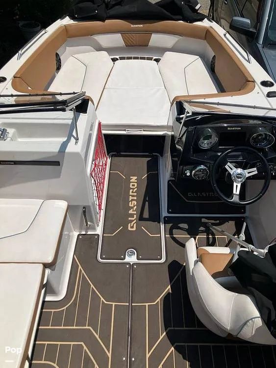 Slide: The Image of Glastron GTDW 205 2019 - 15640044