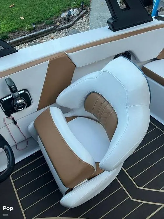 Slide: The Image of Glastron GTDW 205 2019 - 15640073