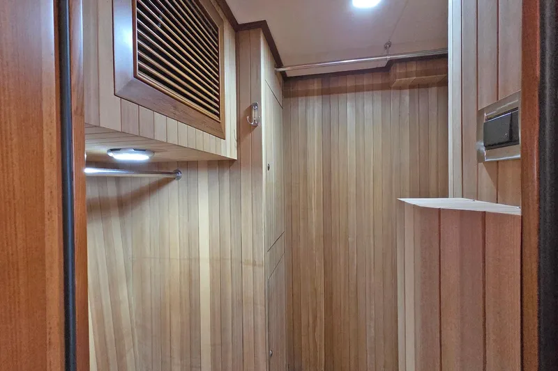 Slide: The Image of Outer Reef 720 Motoryacht 2020 - 27