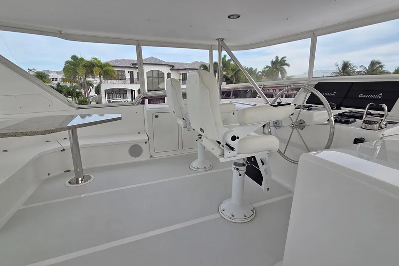 Slide: The Image of Outer Reef 720 Motoryacht 2020 - 38