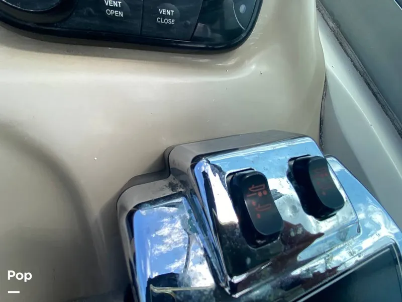 Slide: The Image of Sea Ray 300 Sundancer 2005 - 15672598