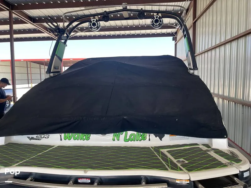 Slide: The Image of Full Towing Cover - 15649138