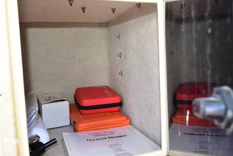 Slide: The Image of Grady-White Marlin 300 1996 - 15645473