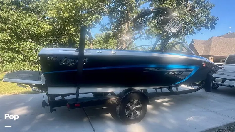 Slide: The Image of Tige R20 2013 - 15649149