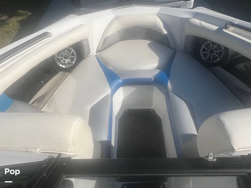 Slide: The Image of Tige R20 2013 - 15649198