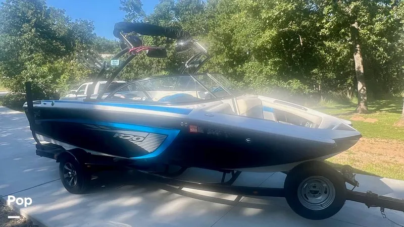 Slide: The Image of Tige R20 2013 - 15649168