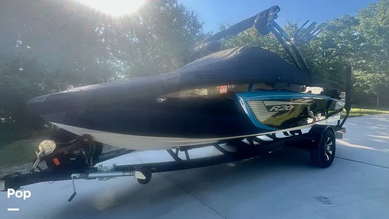 Slide: The Image of Tige R20 2013 - 15649151