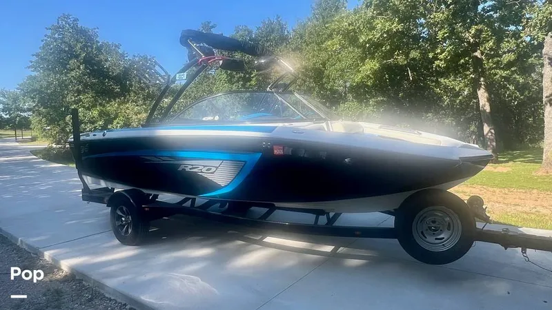 Slide: The Image of Tige R20 2013 - 15649167