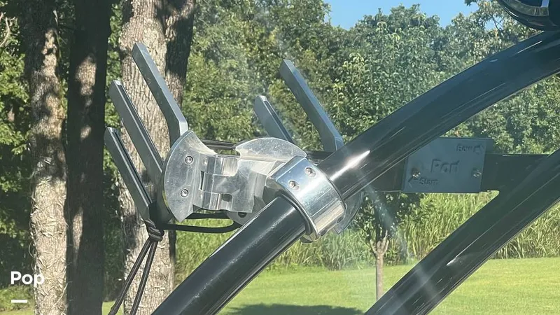 Slide: The Image of Tige R20 2013 - 15649177