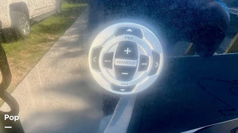 Slide: The Image of Tige R20 2013 - 15649178