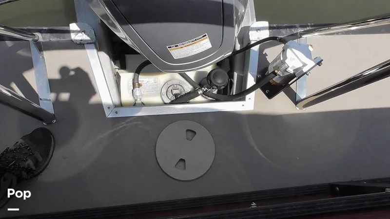 Slide: The Image of Manitou 20 Aurora LE 2019 - 15665197