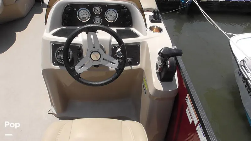 Slide: The Image of Manitou 20 Aurora LE 2019 - 15665202