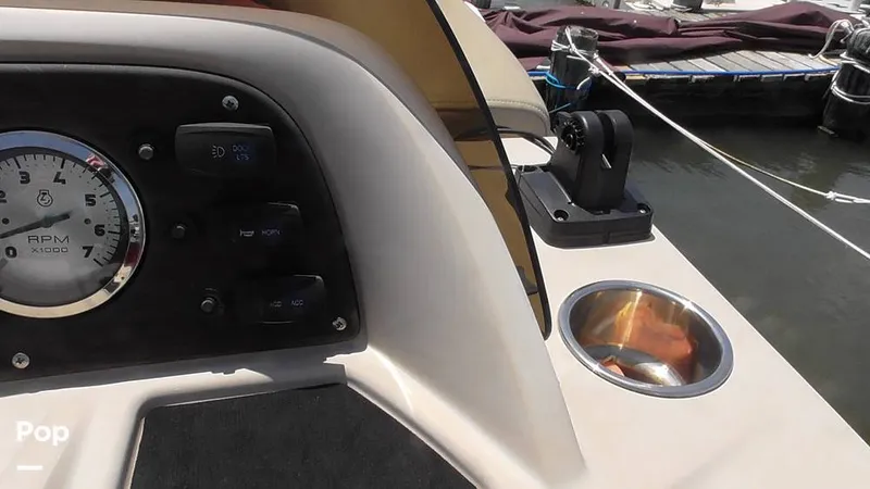 Slide: The Image of Manitou 20 Aurora LE 2019 - 15665204