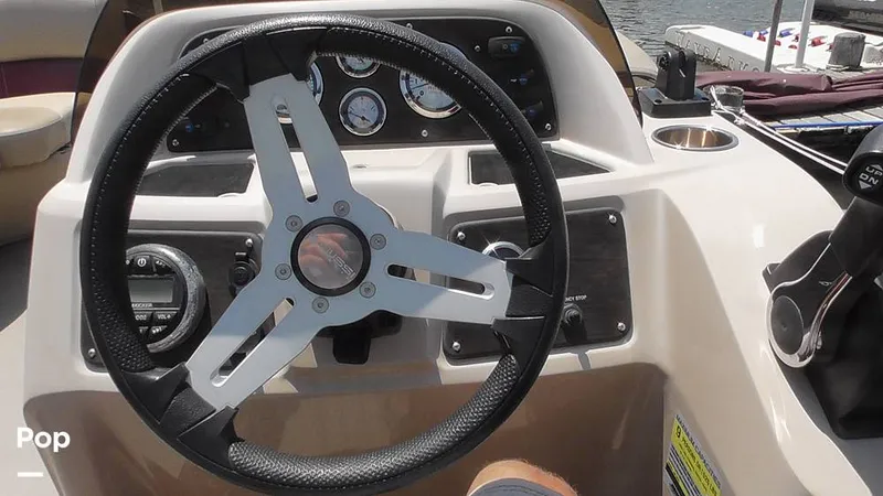 Slide: The Image of Manitou 20 Aurora LE 2019 - 15665209