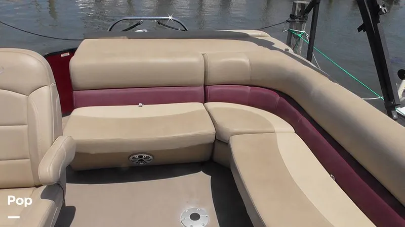 Slide: The Image of Manitou 20 Aurora LE 2019 - 15665215