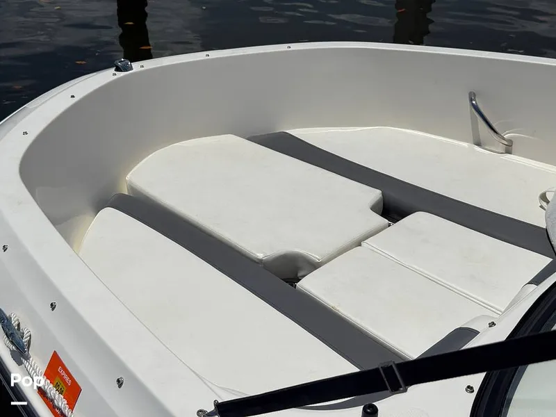 Slide: The Image of Bayliner Element E21 2021 - 15685678