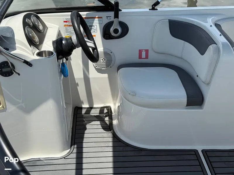 Slide: The Image of Bayliner Element E21 2021 - 15685679