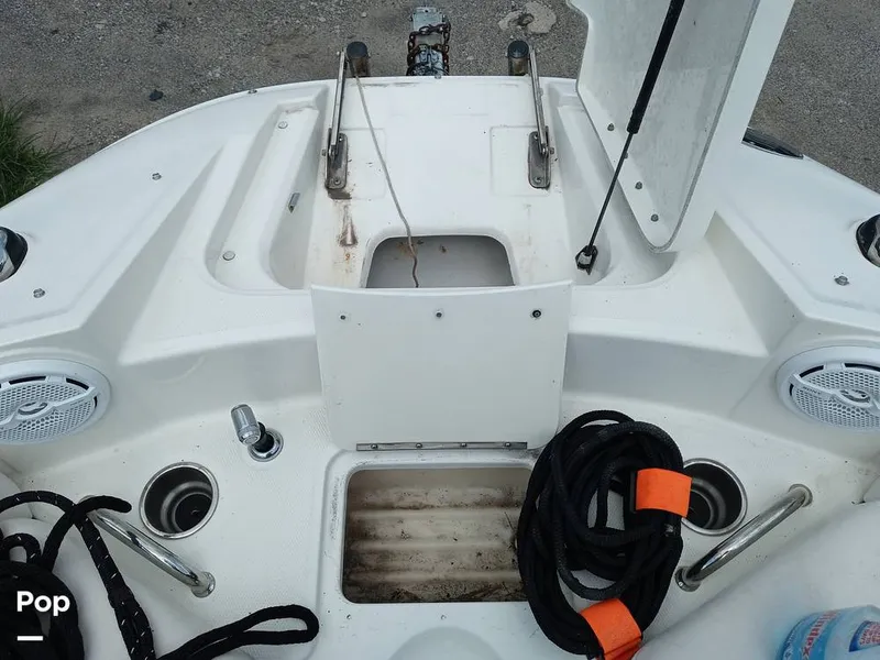 Slide: The Image of Sea Ray 260 Sundeck 2011 - 15693813