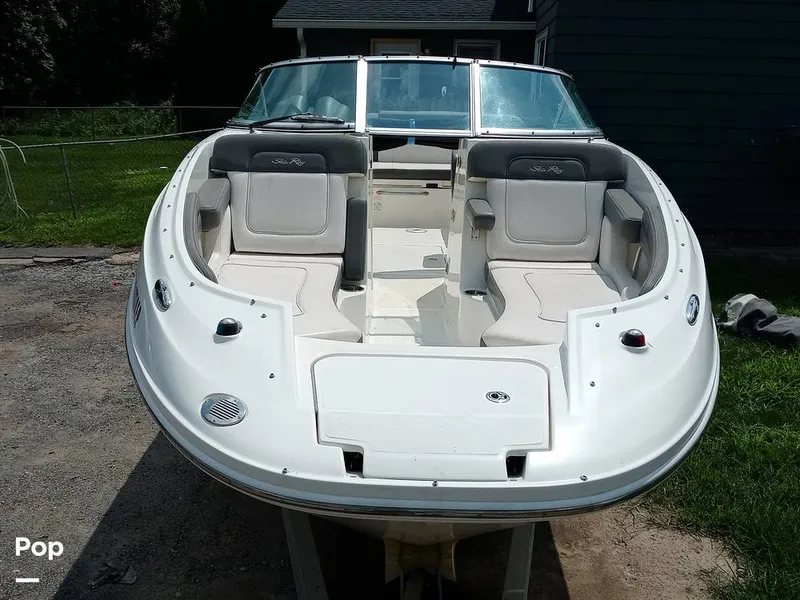 Slide: The Image of Sea Ray 260 Sundeck 2011 - 15693820