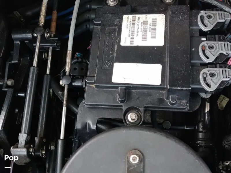 Slide: The Image of Sea Ray 260 Sundeck 2011 - 15693853