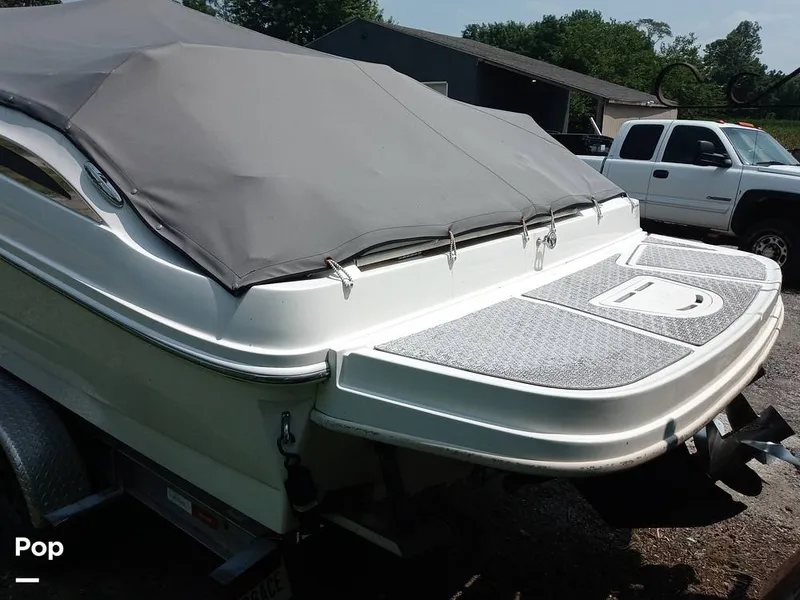 Slide: The Image of Sea Ray 260 Sundeck 2011 - 15693821