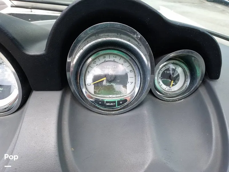 Slide: The Image of Sea Ray 260 Sundeck 2011 - 15693885