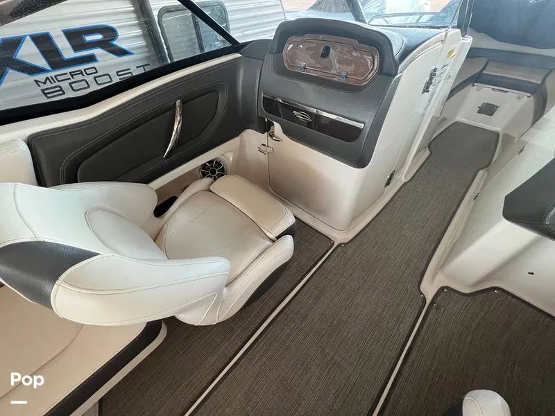 Slide: The Image of Passenger Seat - 15718951