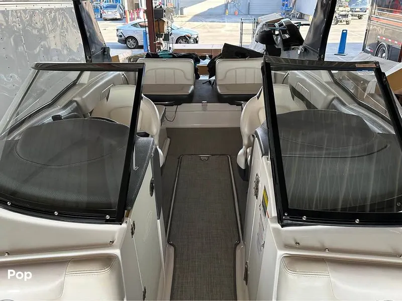 Slide: The Image of Walk Through Windshield - 15656907