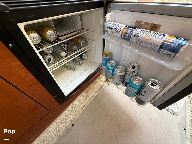 Slide: The Image of Sea Ray 280 Sundancer 2004 - 15749955