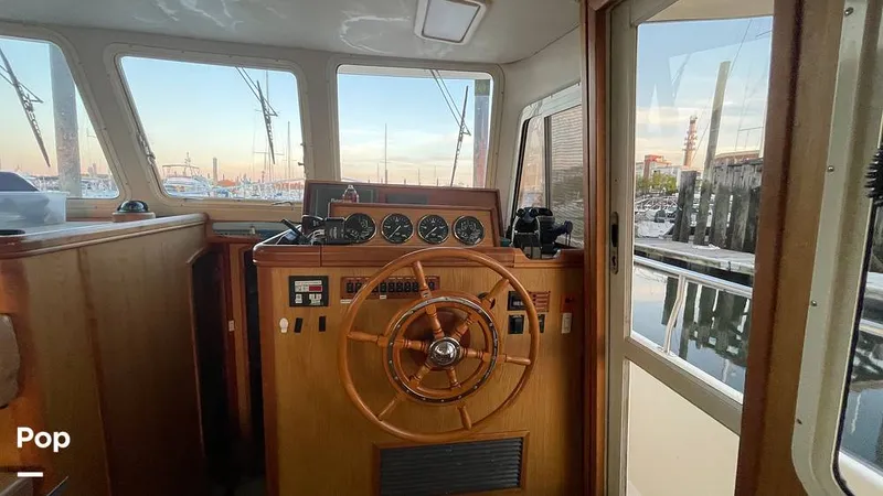 Slide: The Image of Mainship 400 Trawler 2005 - 16001700