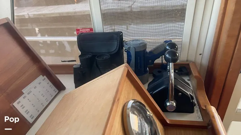 Slide: The Image of Mainship 400 Trawler 2005 - 16001786