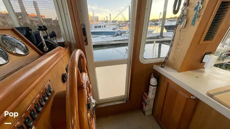 Slide: The Image of Mainship 400 Trawler 2005 - 16001752