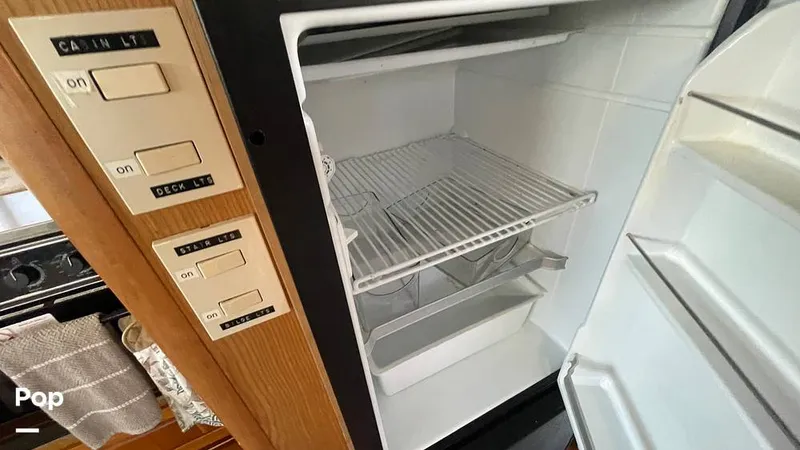 Slide: The Image of Mainship 400 Trawler 2005 - 16001789