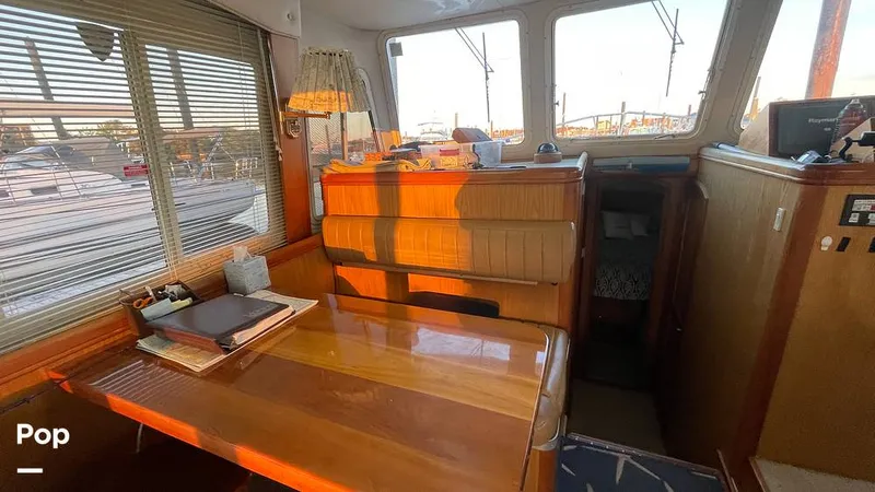 Slide: The Image of Mainship 400 Trawler 2005 - 16001815